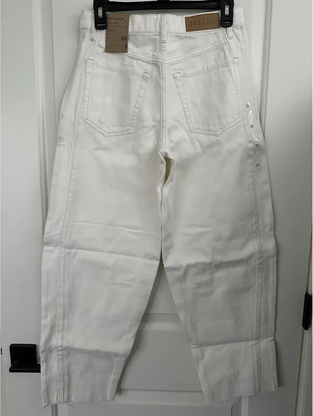 Pacsun Eco White Barrel Jeans NWT White Rose Size 25